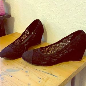 Lace wedge heels